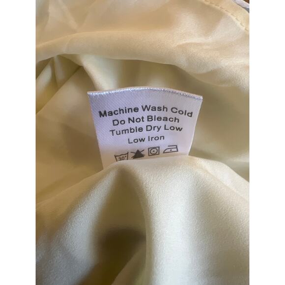 TUCKERNUCK Black & Cream Domino Geo Kathryn Skirt NWT Size Small - Picture 5 of 5